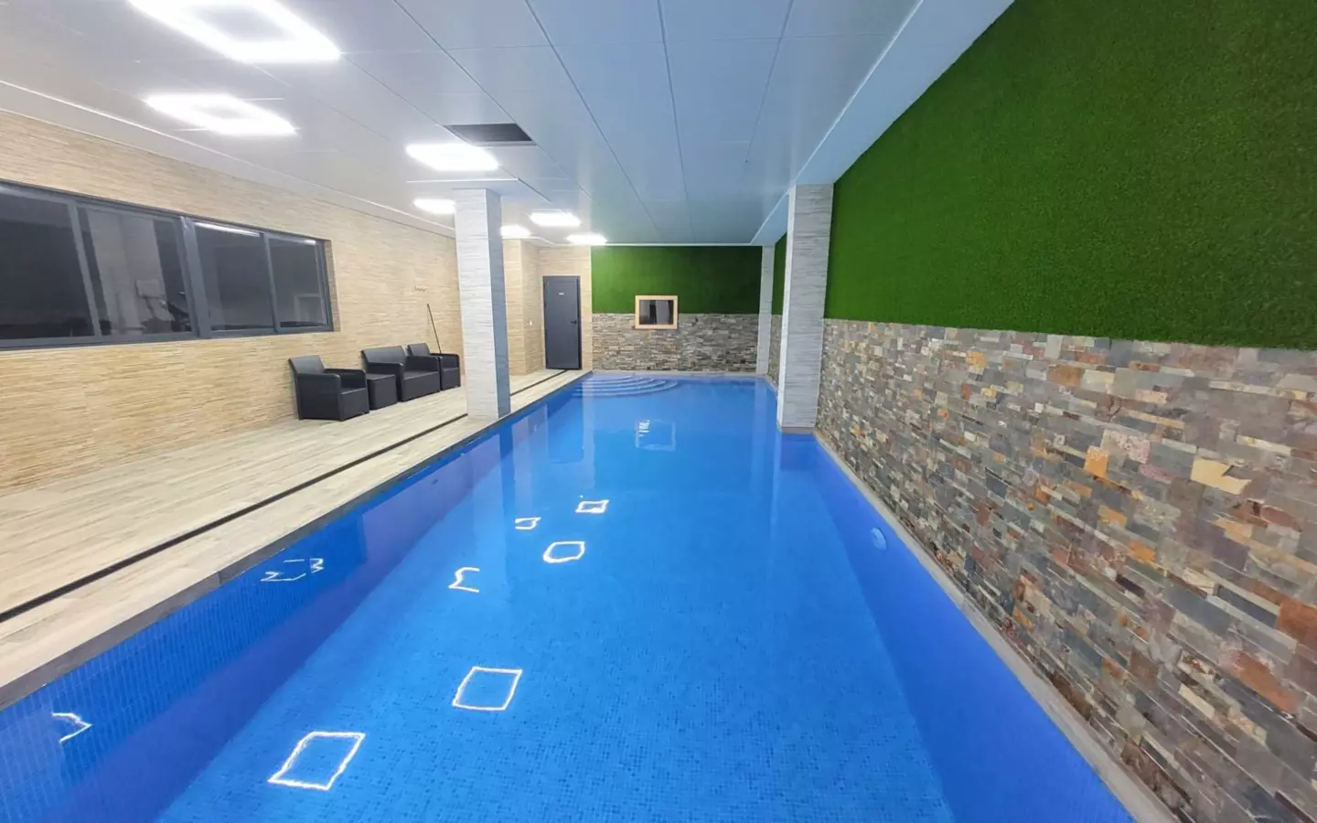 3-bedroom Apartment In Torrevieja, Spain (148 M²)