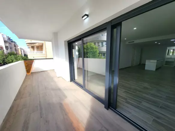 3-bedroom Apartment In Torrevieja, Spain (148 M²)