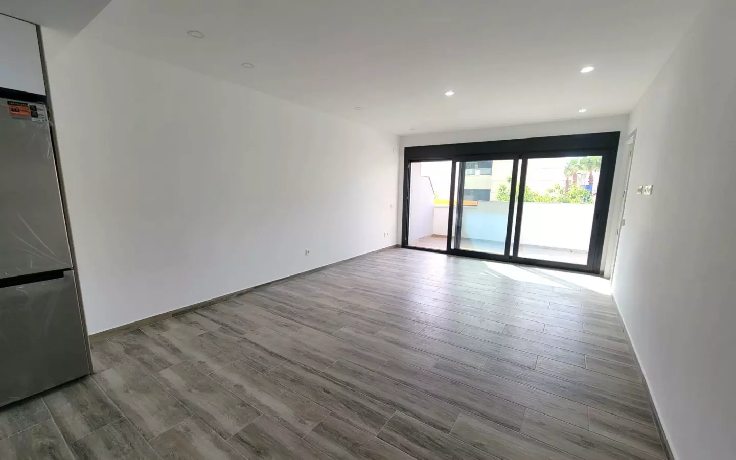 3-bedroom Apartment In Torrevieja, Spain (148 M²)