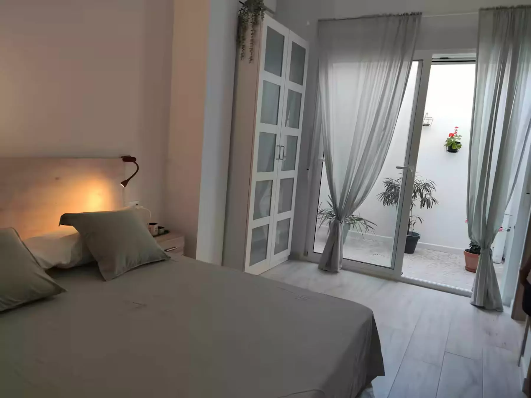 f1de55c7-4e06-446c-aafc-20ced1006040-0183e3 1-bedroom Flat In Valencia (52 M²)