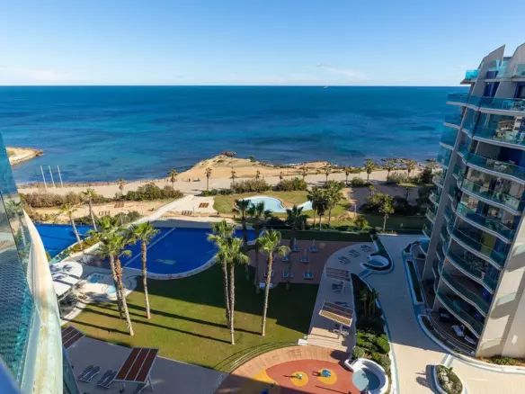 2-bedroom Apartment In Orihuela Costa, Spain (175 M²)