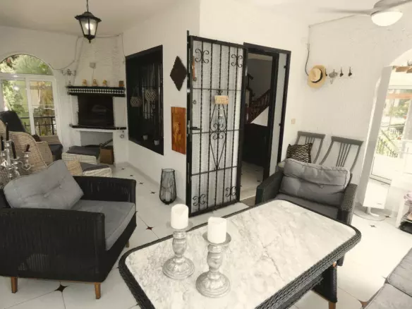 3-bedroom Townhouse In Cabo Roig, Spain (120 M²)