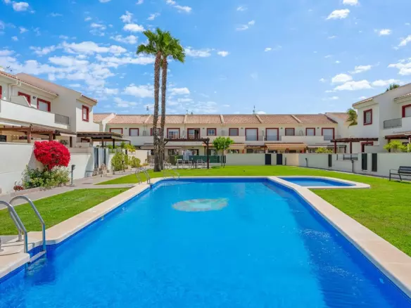 3-bedroom Town House In Rojales, Spain (115 M²)