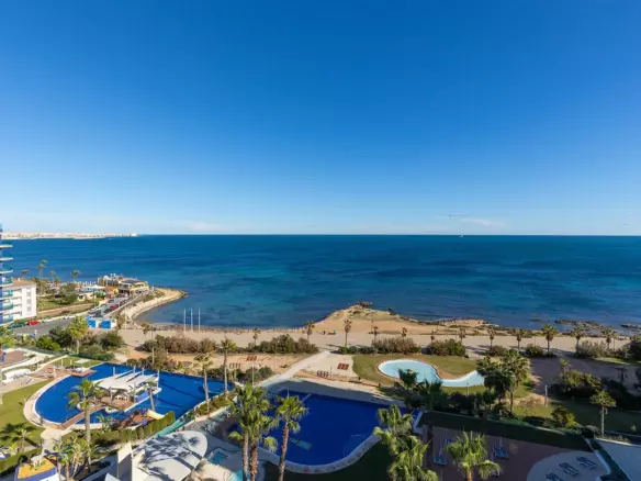 2-bedroom Apartment In Orihuela Costa, Spain (175 M²)