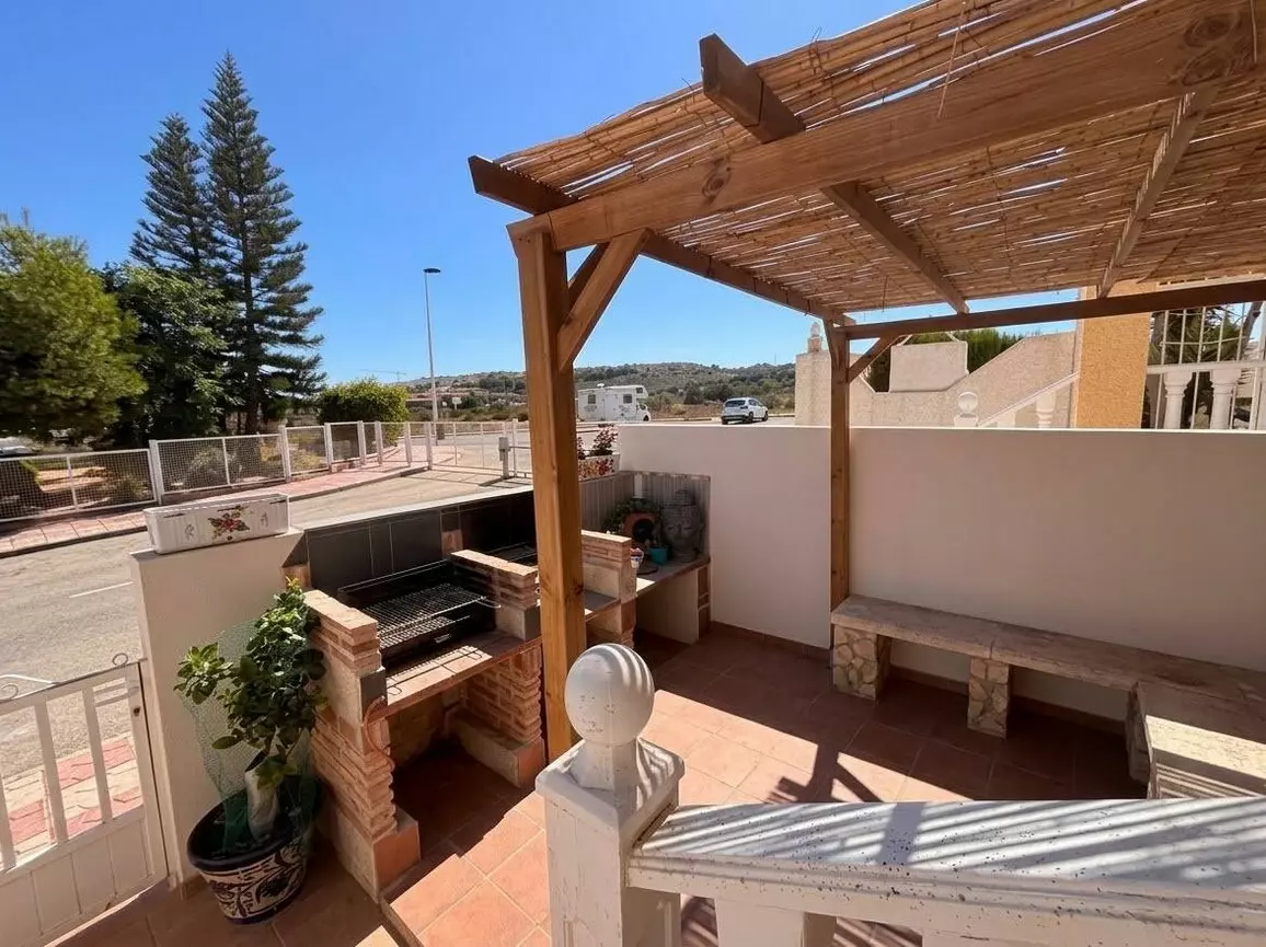 3-bedroom Town House In Santa Pola, Spain (145 M²)