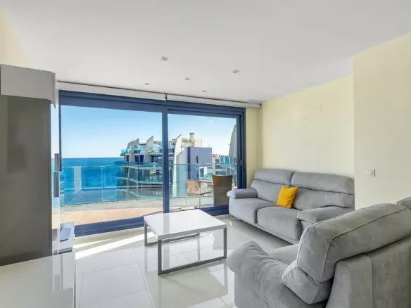 2-bedroom Apartment In Orihuela Costa, Spain (175 M²)