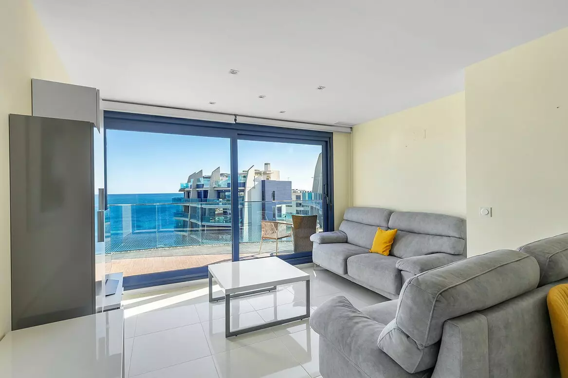 2-bedroom Apartment In Orihuela Costa, Spain (175 M²)