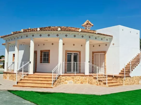 3-bedroom Villa In Catral, Spain (158 M²)