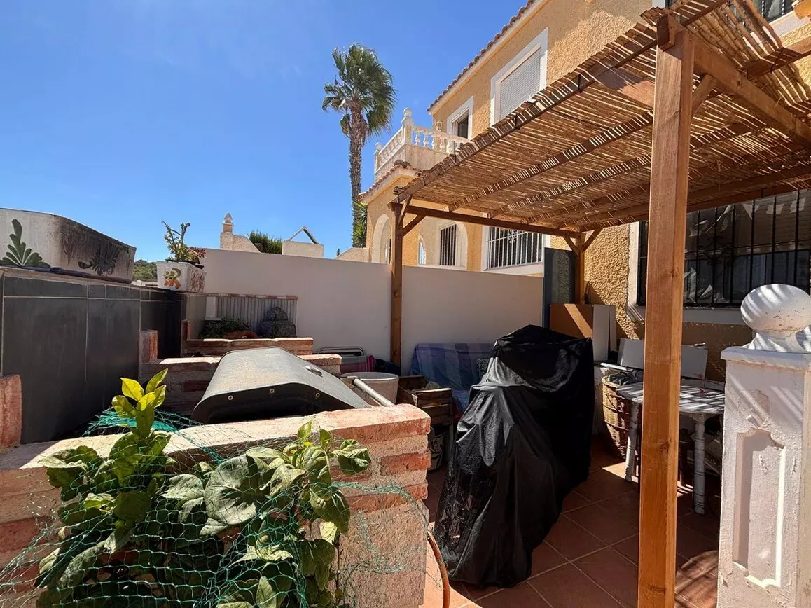 3-bedroom Town House In Santa Pola, Spain (145 M²)