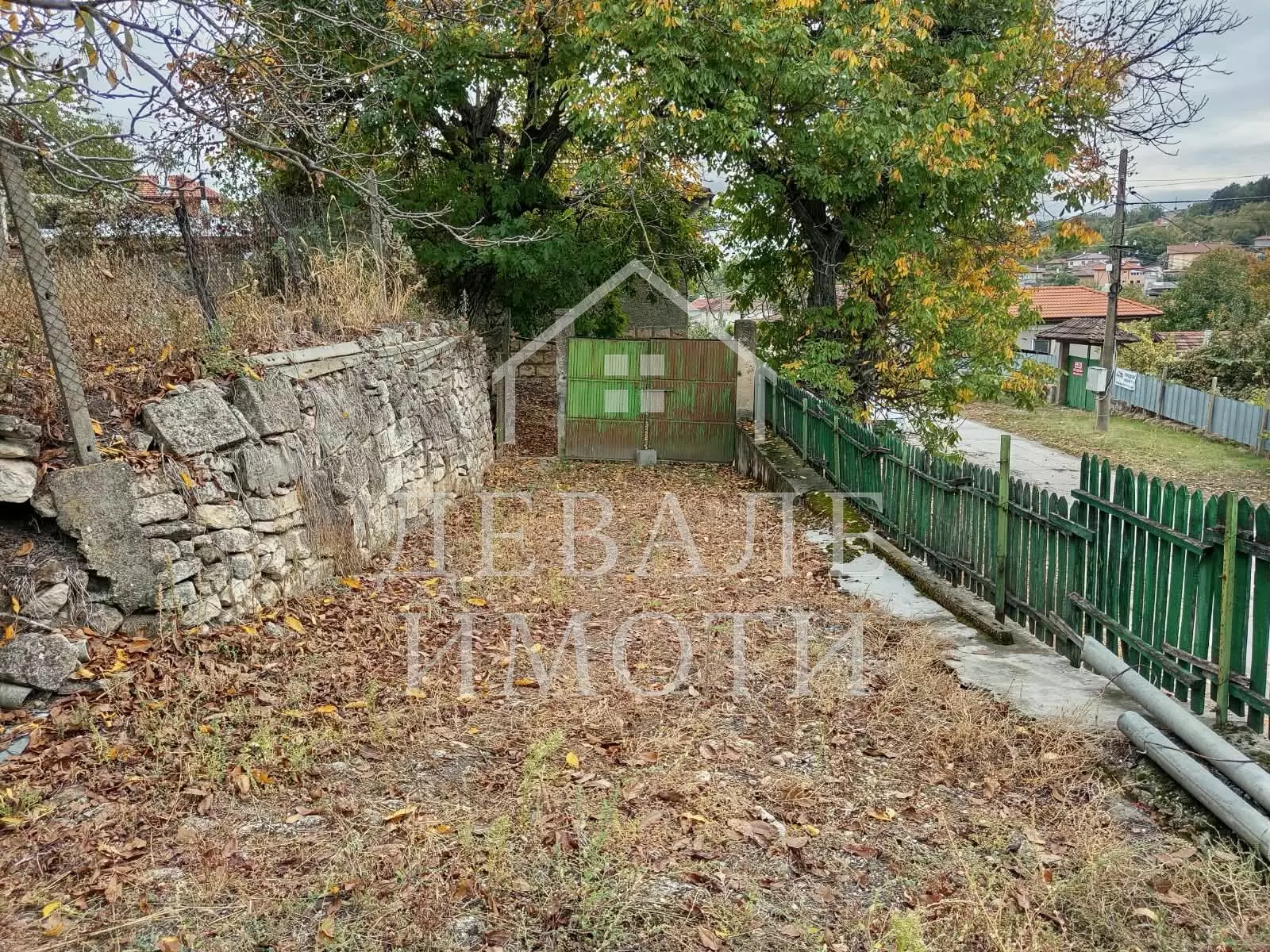 A House With A Large Yard Is For Sale In The Village Of Pirgovo, Ruse Region.