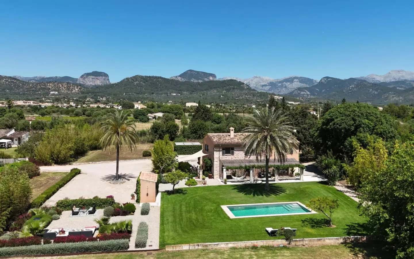 5-bedroom Finca In Binissalem, Spain (379 M²)