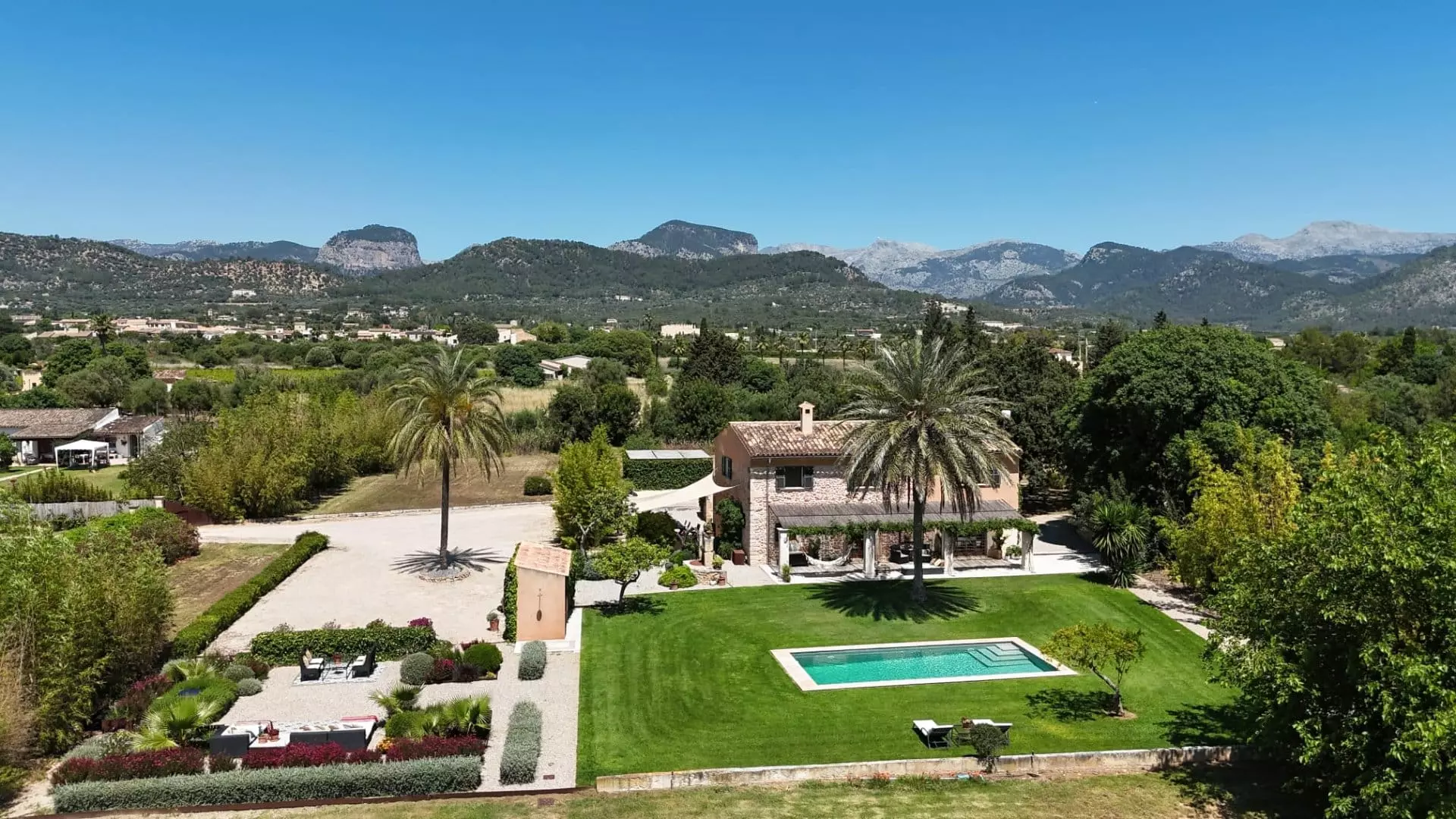 5-bedroom Finca In Binissalem, Spain (379 M²)