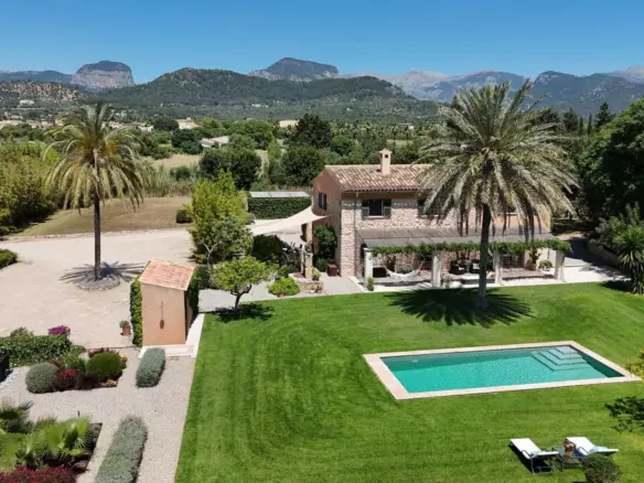 5-bedroom Finca In Binissalem, Spain (379 M²)