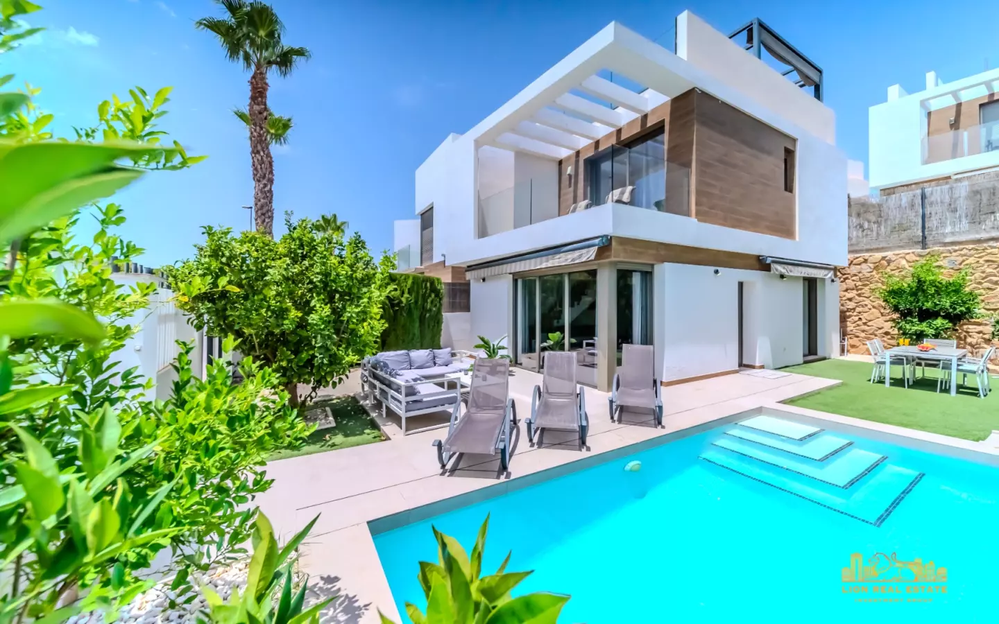 3-bedroom Villa In Orihuela Costa, Spain (193 M²)