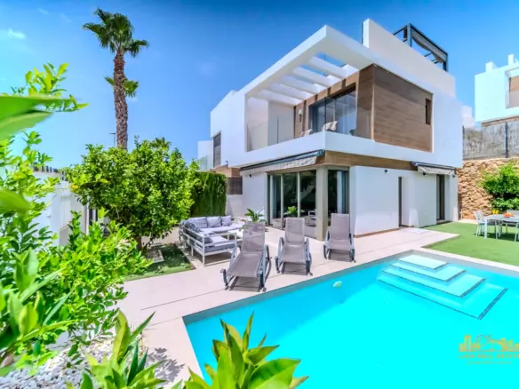 3-bedroom Villa In Orihuela Costa, Spain (193 M²)