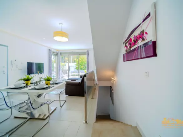 3-bedroom Villa In Orihuela Costa, Spain (193 M²)