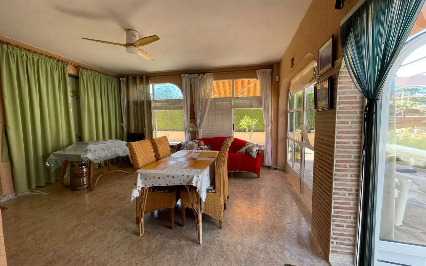 4-bedroom Villa In Cabo Roig, Spain (180 M²)