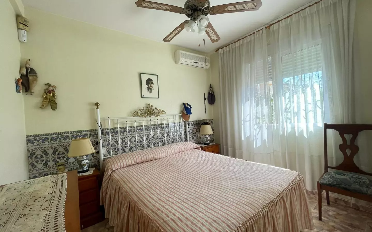 4-bedroom Villa In Cabo Roig, Spain (180 M²)