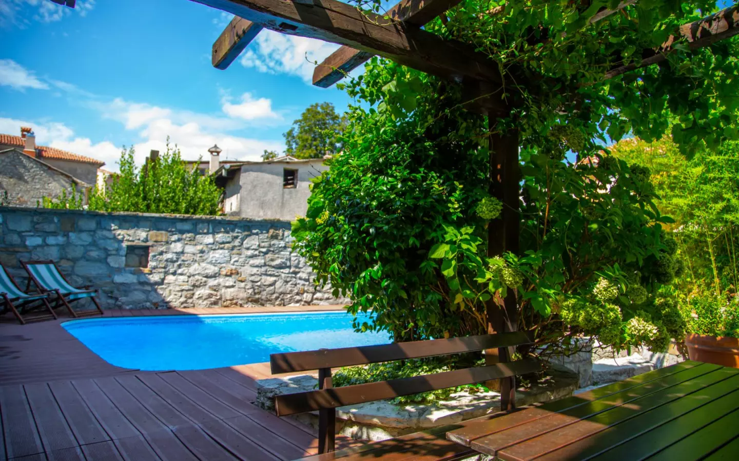 7-bedroom Detached House In Gračišće, Croatia (520 M²)