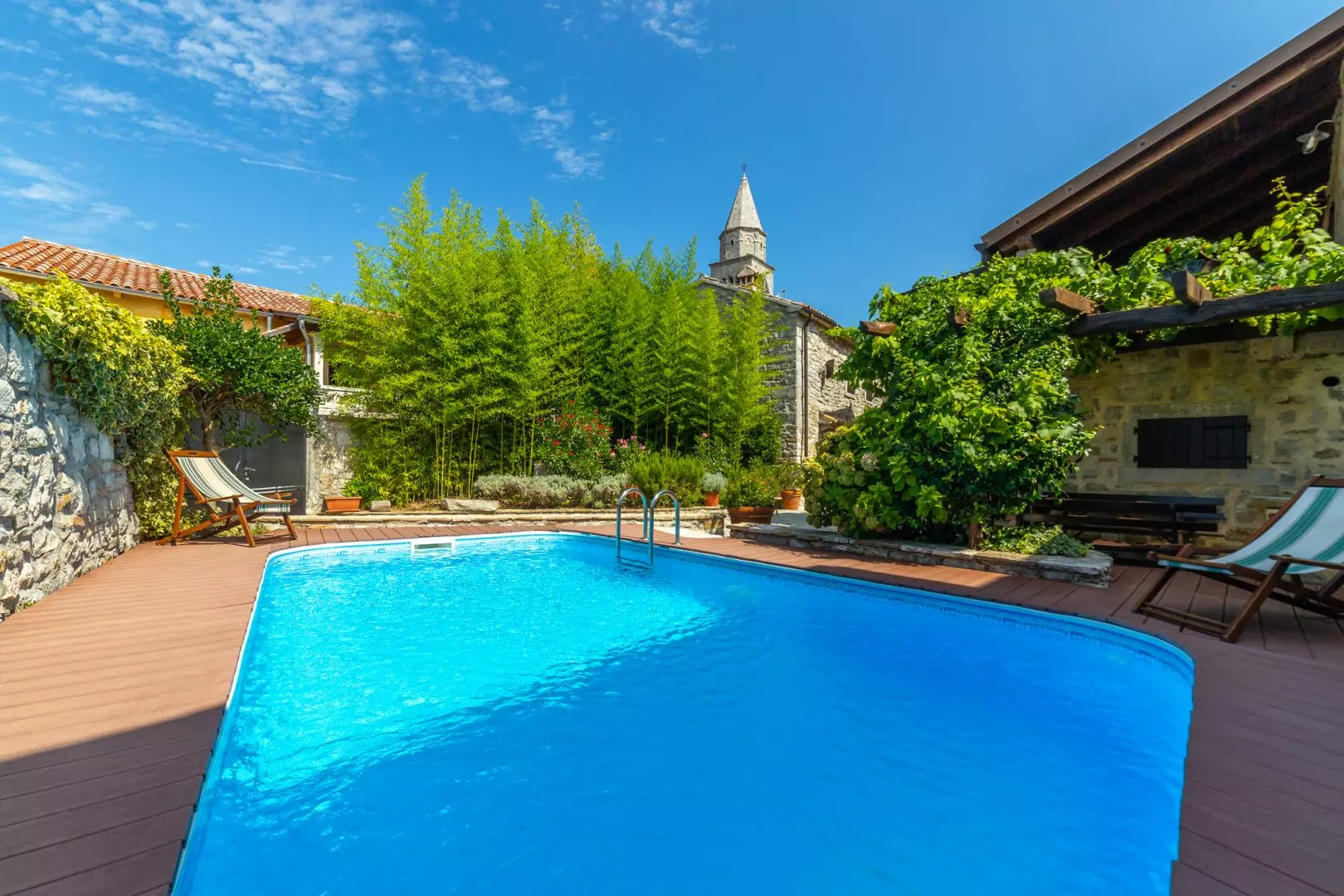 7-bedroom Detached House In Gračišće, Croatia (520 M²)