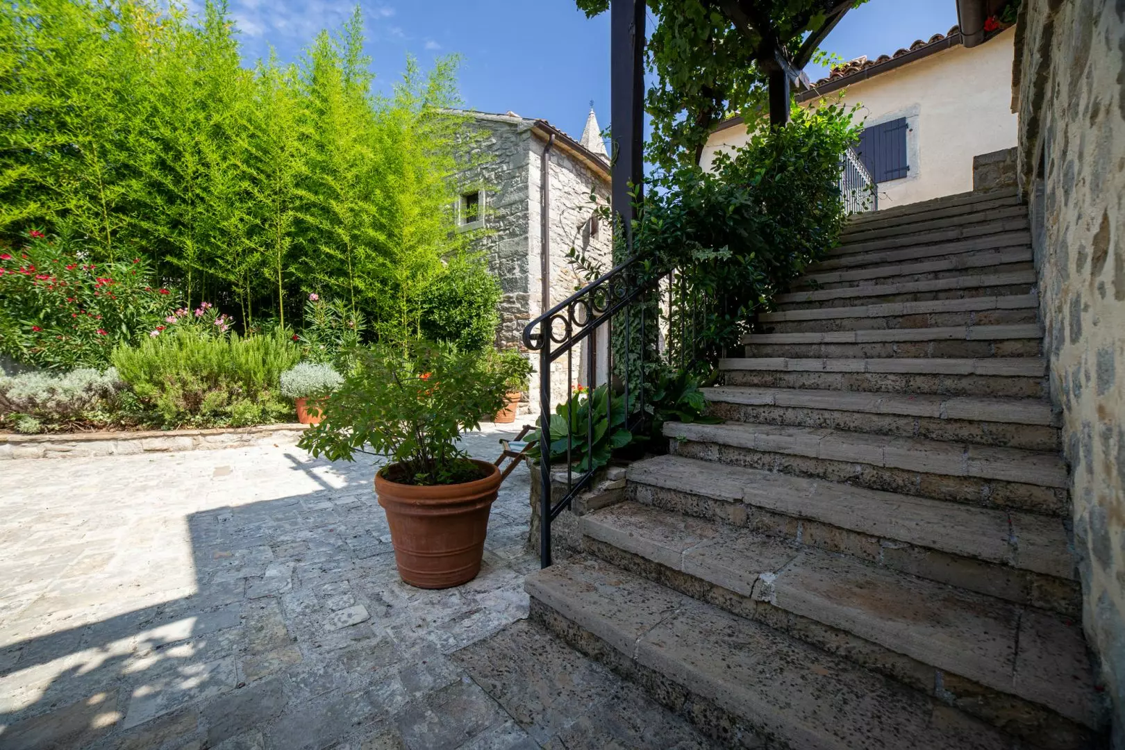 7-bedroom Detached House In Gračišće, Croatia (520 M²)