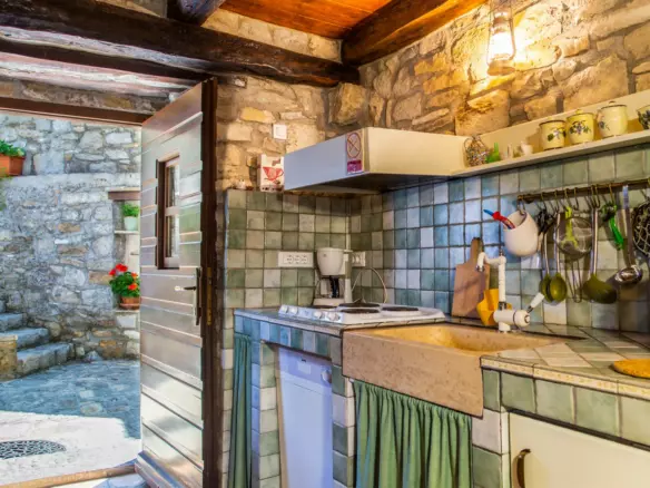 7-bedroom Detached House In Gračišće, Croatia (520 M²)
