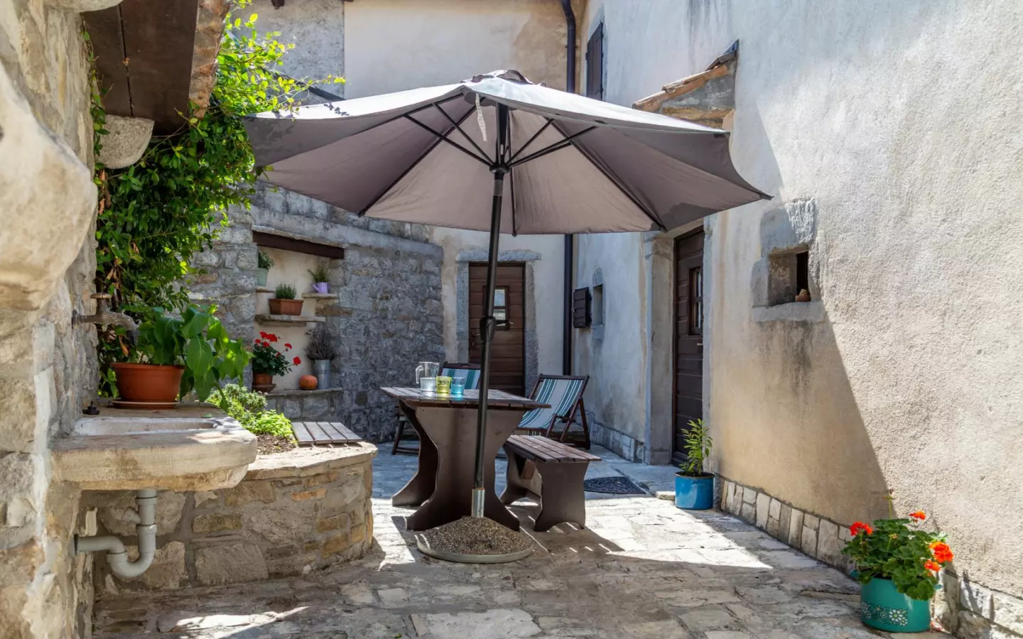 7-bedroom Detached House In Gračišće, Croatia (520 M²)