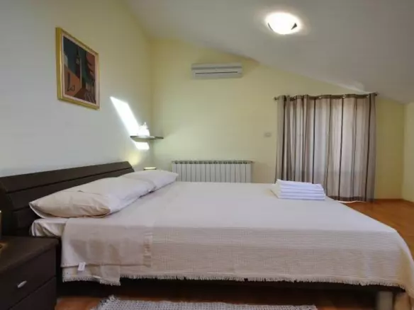 4-bedroom Villa In Buzet, Croatia (285 M²)