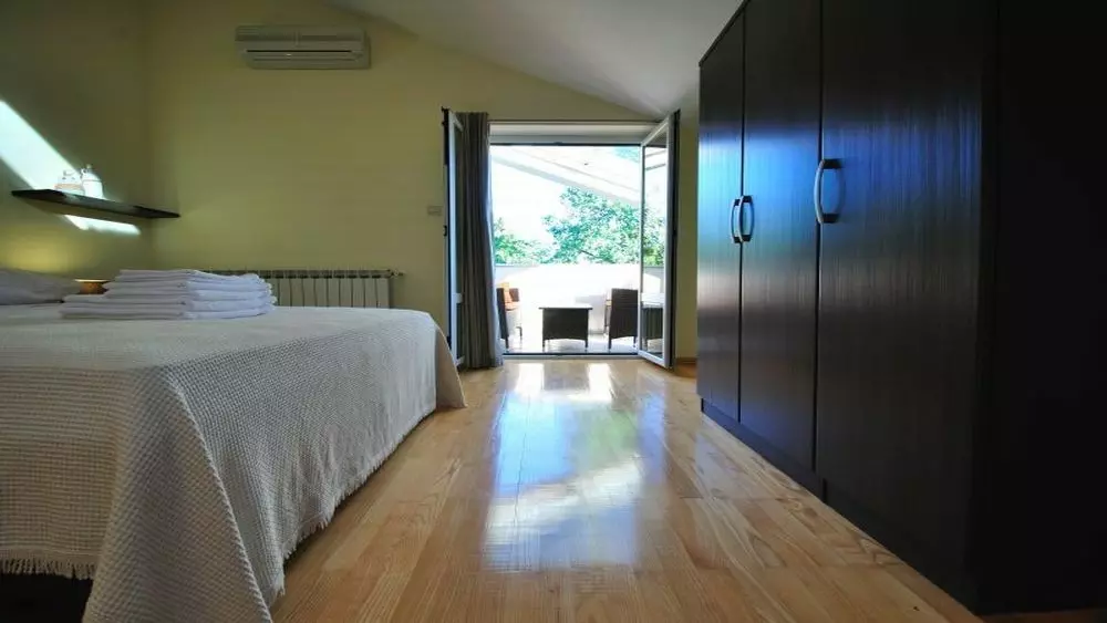 4-bedroom Villa In Buzet, Croatia (285 M²)