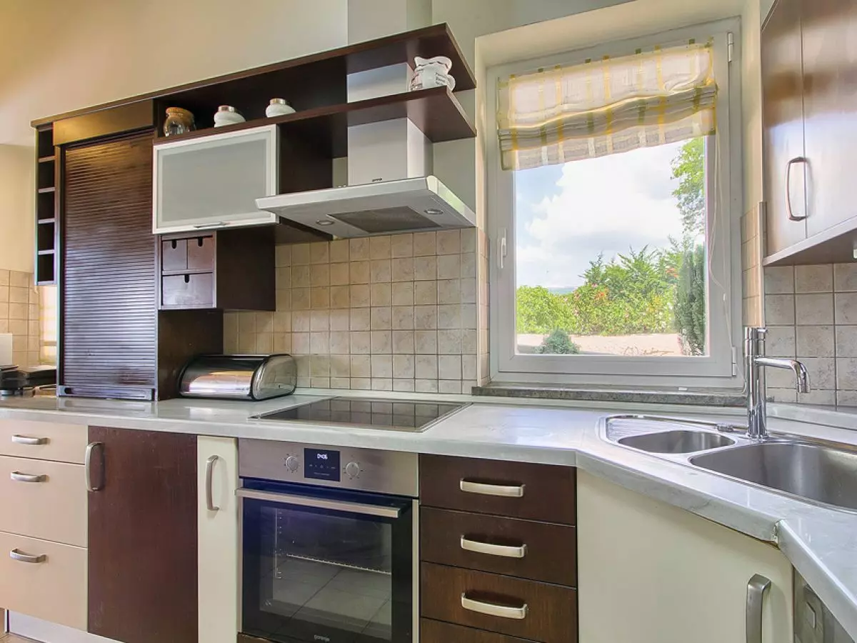 4-bedroom Villa In Buzet, Croatia (285 M²)
