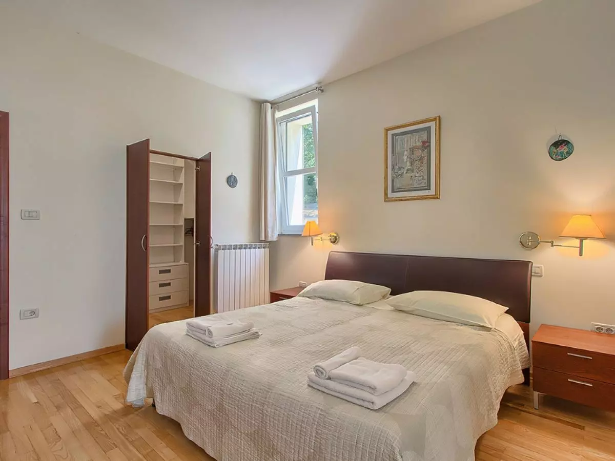 4-bedroom Villa In Buzet, Croatia (285 M²)