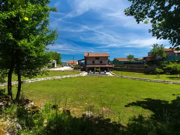 7-bedroom Villa In Veprinac, Croatia (564 M²)
