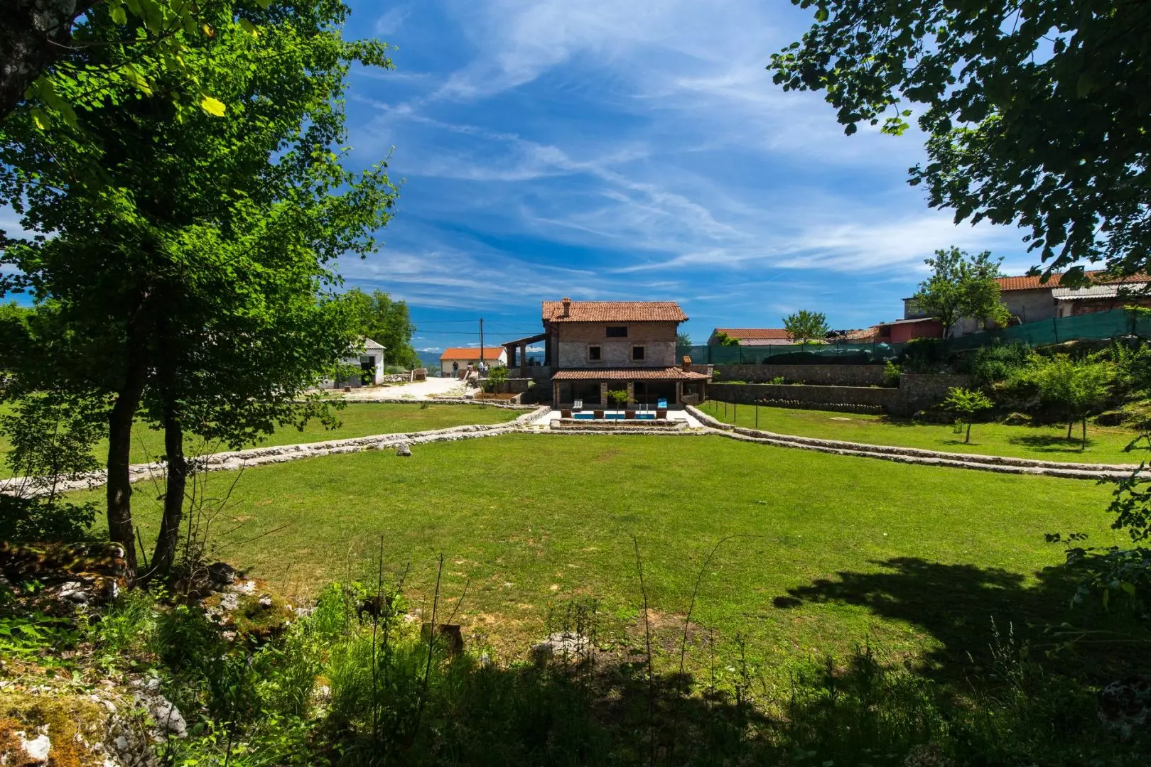 original_1675165365_44707139_2163716163903118_2823461013049835520_n-77bfcd 7-bedroom Villa In Veprinac, Croatia (564 M²)