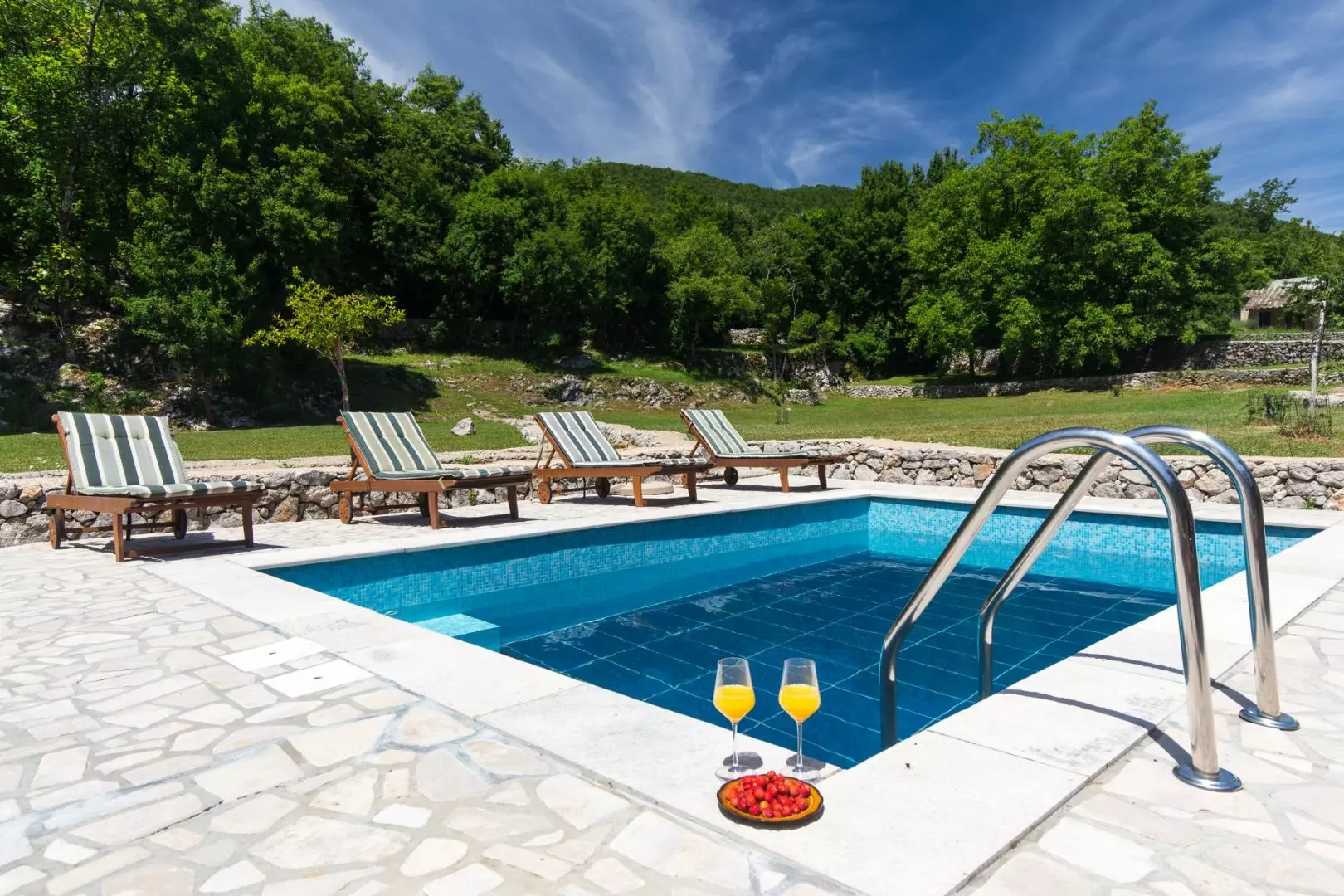original_1675165396_44641898_2163716513903083_5604108894444978176_n-4e95d1 7-bedroom Villa In Veprinac, Croatia (564 M²)