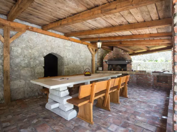 7-bedroom Villa In Veprinac, Croatia (564 M²)