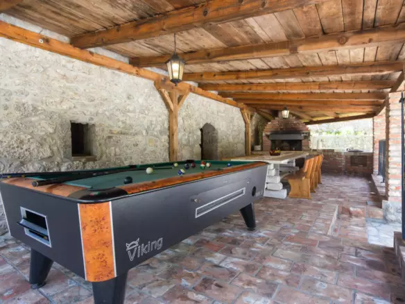 7-bedroom Villa In Veprinac, Croatia (564 M²)