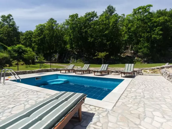 7-bedroom Villa In Veprinac, Croatia (564 M²)