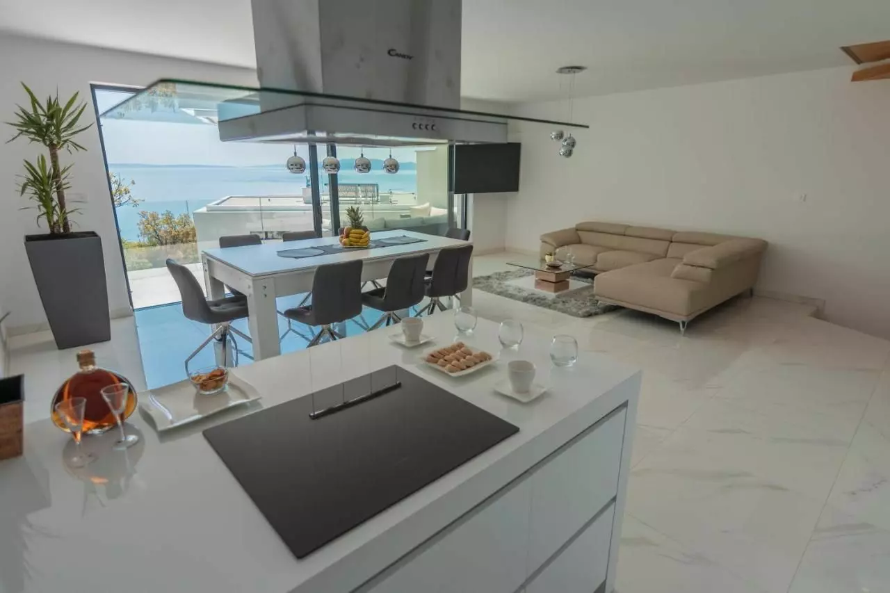8-bedroom Villa In Pobri, Croatia (500 M²)
