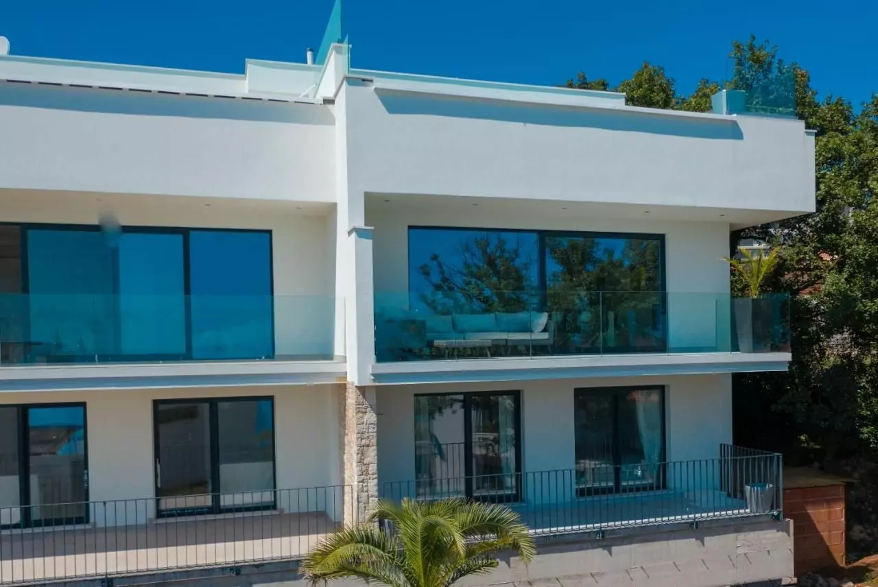 8-bedroom Villa In Pobri, Croatia (500 M²)