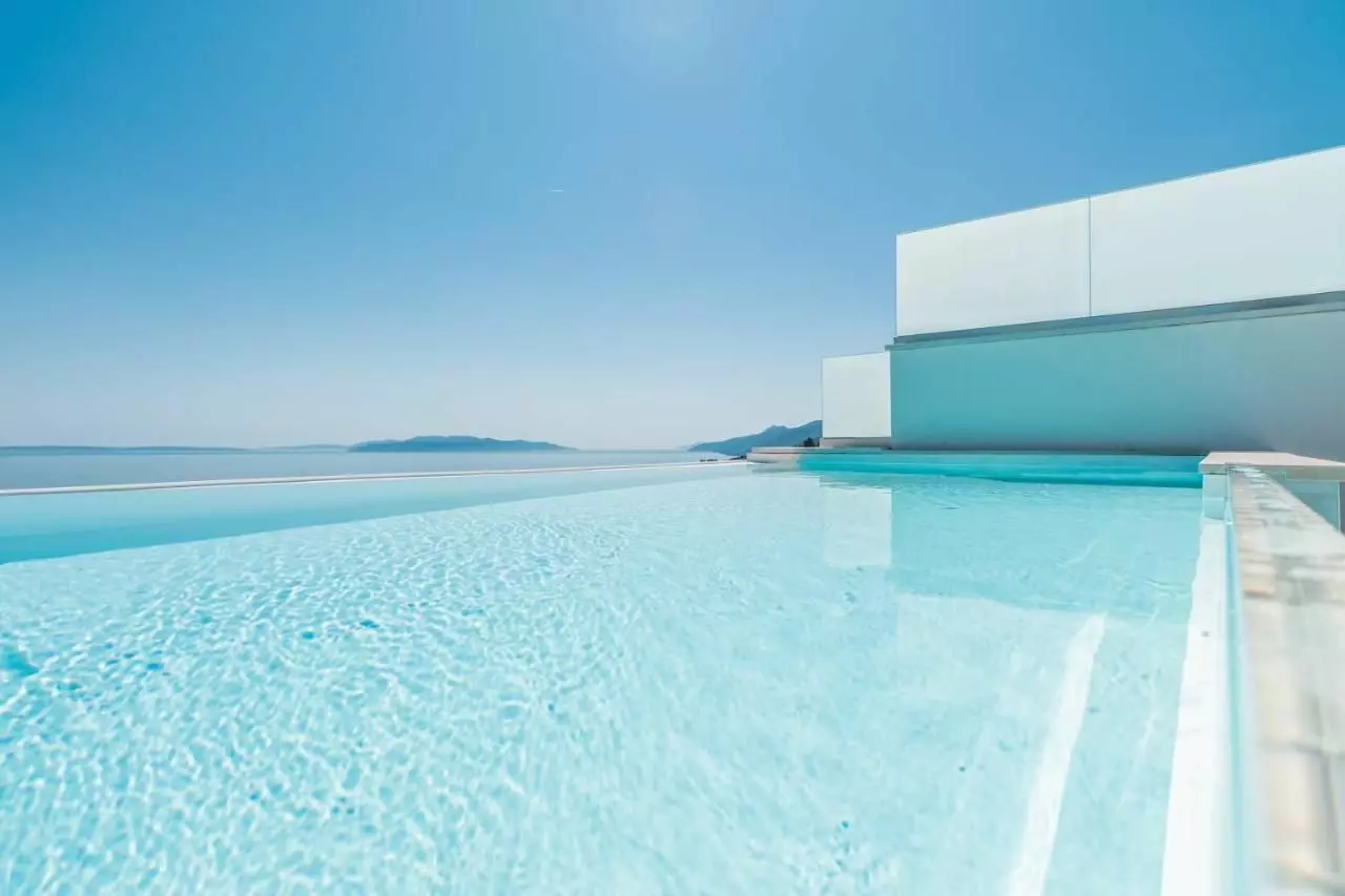 8-bedroom Villa In Pobri, Croatia (500 M²)