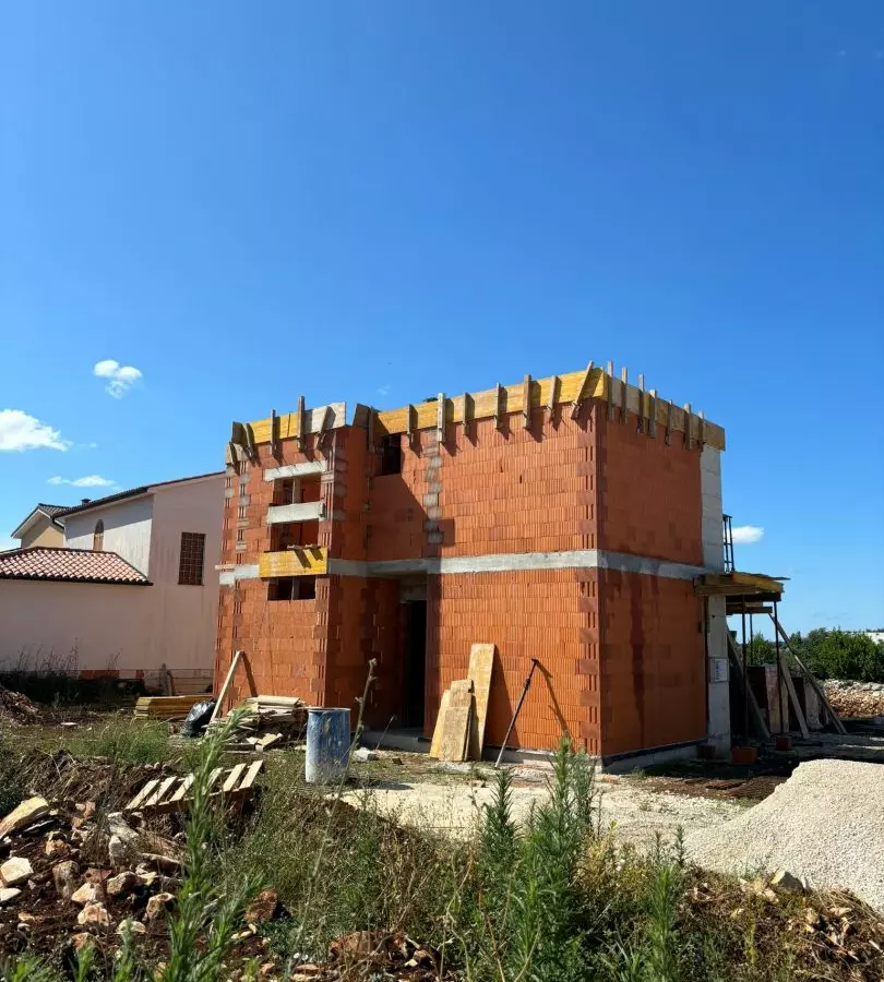 4-bedroom Villa In Peroj, Croatia (200 M²)