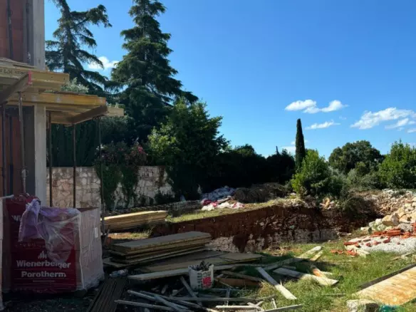 4-bedroom Villa In Peroj, Croatia (200 M²)