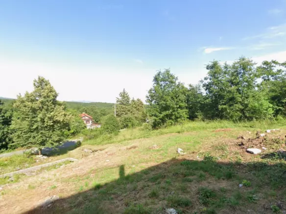Land In Veli Brgud, Croatia (1.100 M²)