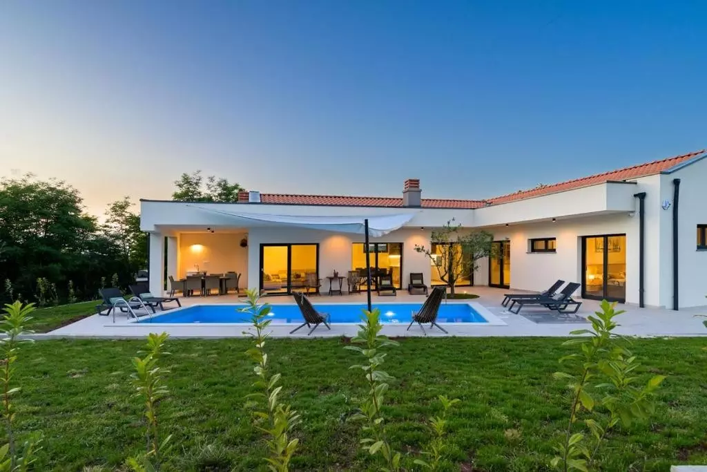 3-bedroom Villa In Rovinj, Croatia (139 M²)