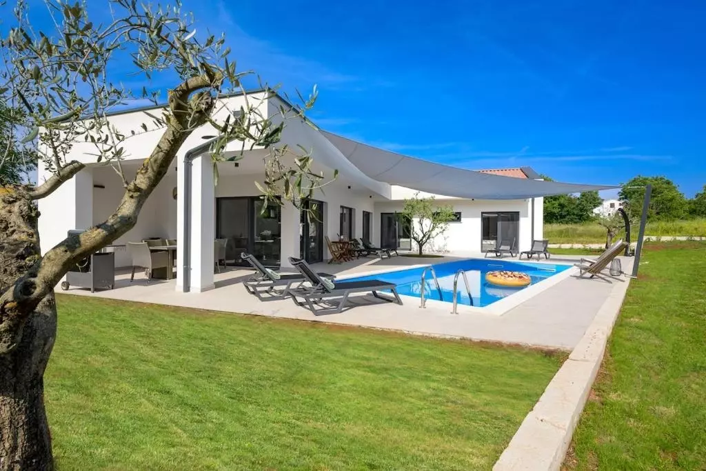 3-bedroom Villa In Rovinj, Croatia (139 M²)