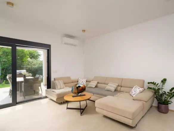 3-bedroom Villa In Rovinj, Croatia (139 M²)