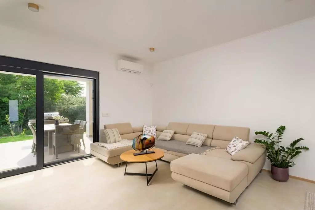 3-bedroom Villa In Rovinj, Croatia (139 M²)