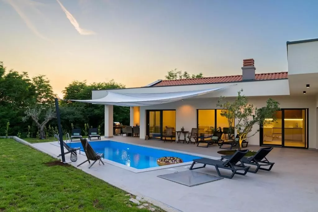 3-bedroom Villa In Rovinj, Croatia (139 M²)