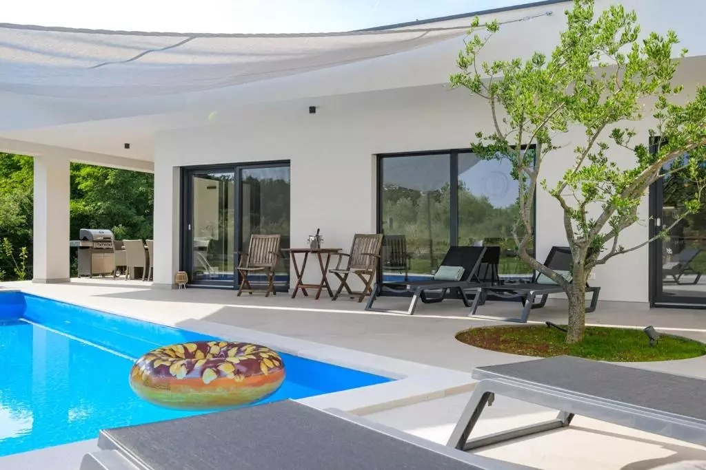 3-bedroom Villa In Rovinj, Croatia (139 M²)