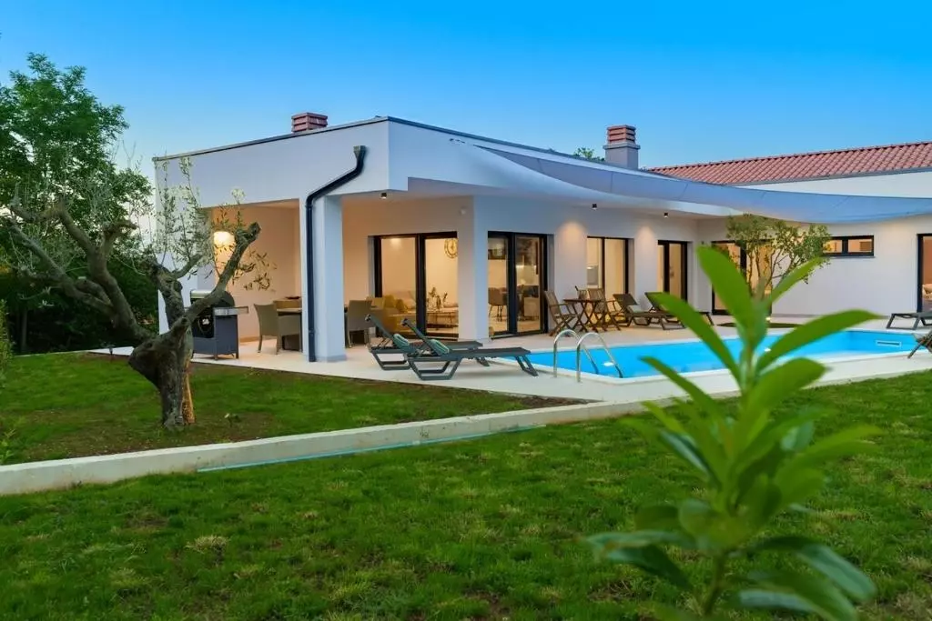 3-bedroom Villa In Rovinj, Croatia (139 M²)